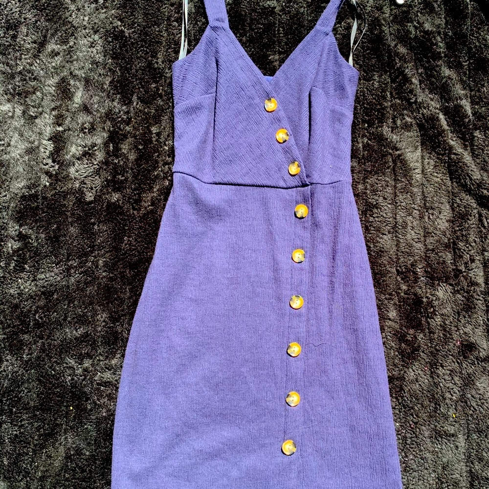 DRESS - Picture 2 of 3